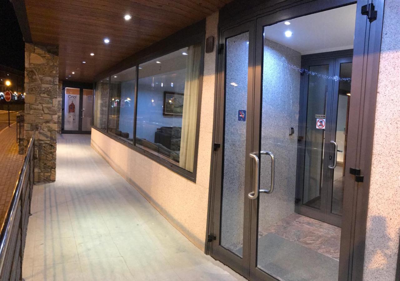 Apartamentos Turisticos Roc Del Castell กานีโญ ภายนอก รูปภาพ