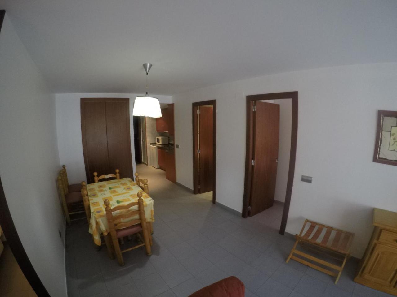 Apartamentos Turisticos Roc Del Castell กานีโญ ภายนอก รูปภาพ